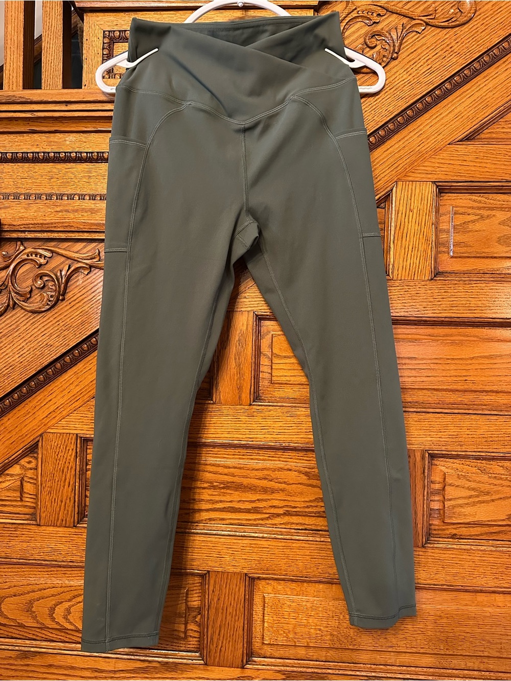 Gottex Women’s High Rise Pocket Leggings – Size Medium – Olive Green